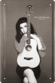 Blechschild - AMY WINEHOUSE - MIT GITARRE - S/W